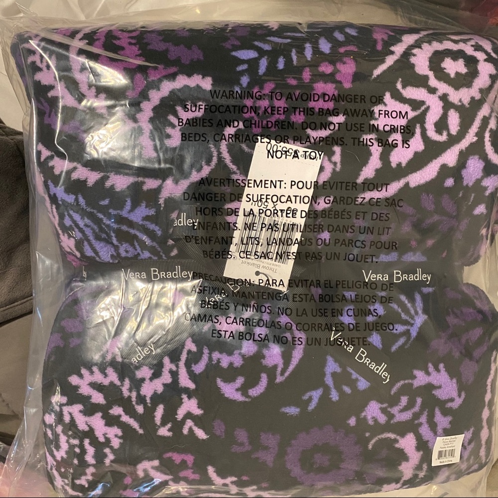 BRAND NEW VERA BRADLEY BLANKET PAISLEY AMETHYST